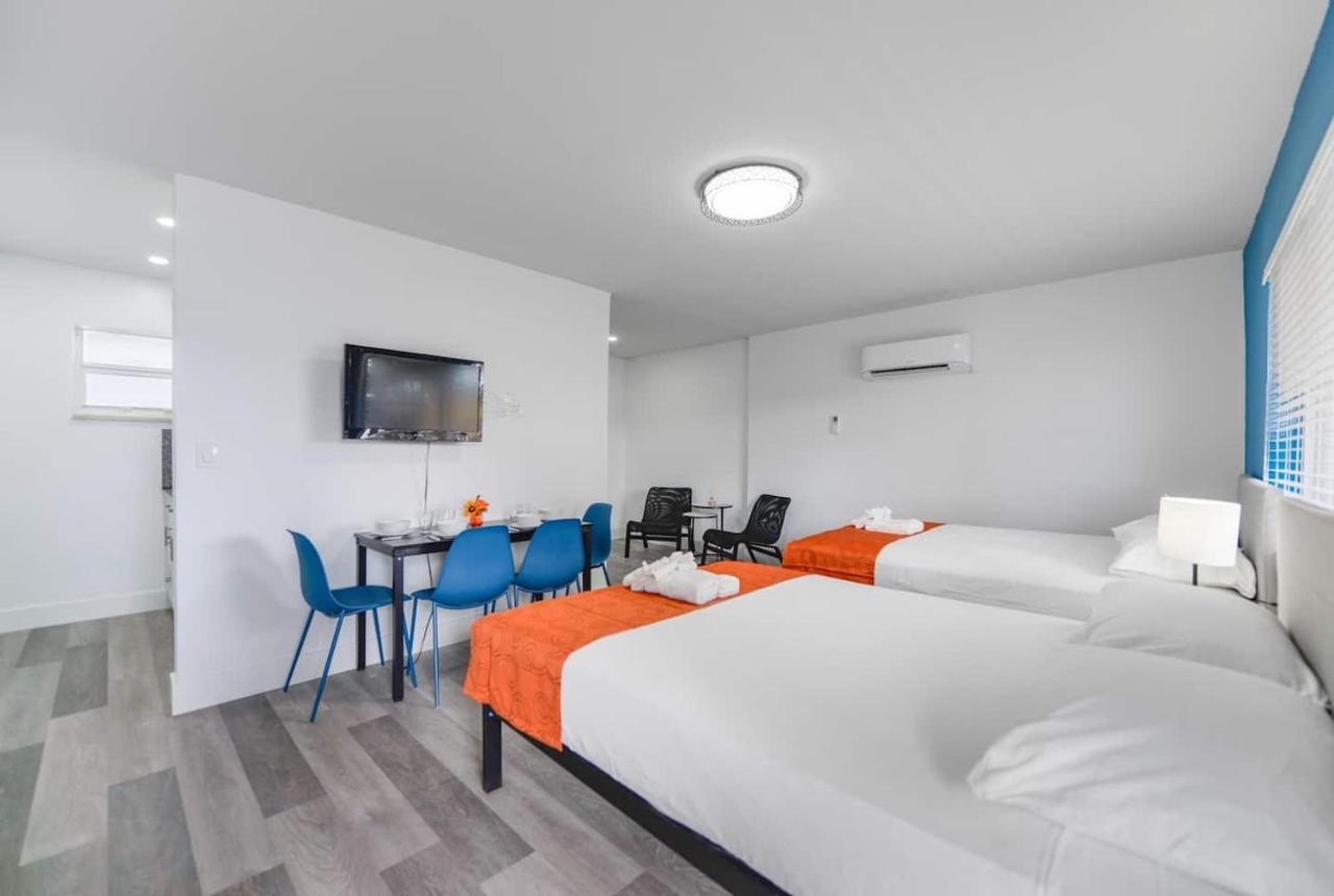 Fantastic 1 Bedroom With Pool Steps From The Beach #43 Hollywood Exterior photo